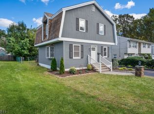 2 Garfield Rd, Par-troy Hills Twp., NJ 07054