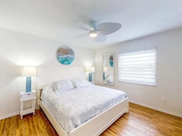 Camelia Dr — Photo 13