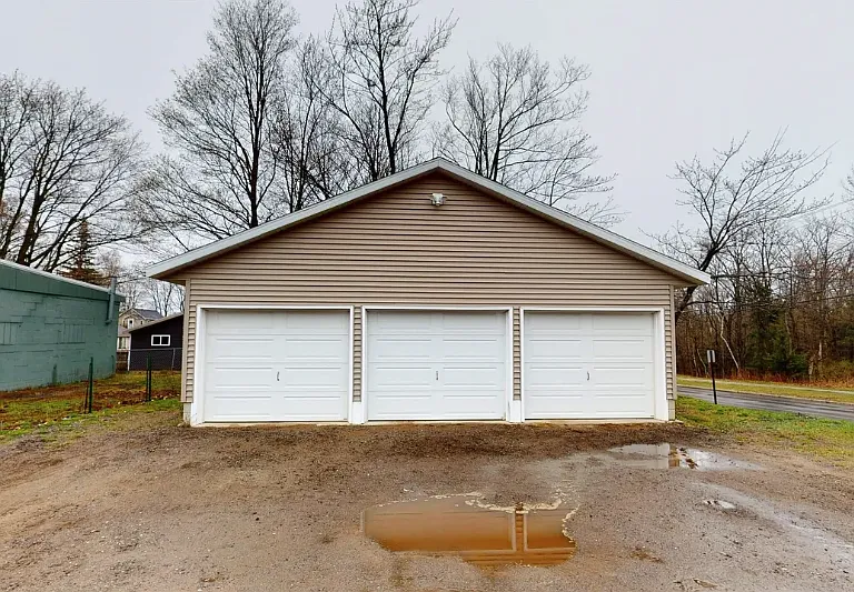 501 Lincoln Ave — Photo 14