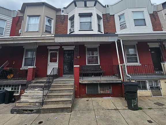 2nd image of 130 N Sickels St