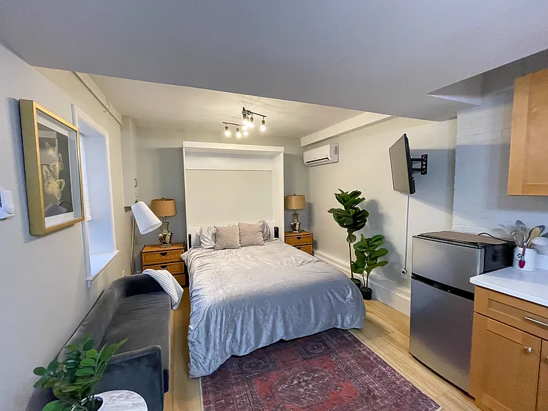 24 Warwick Rd #B — Photo 8