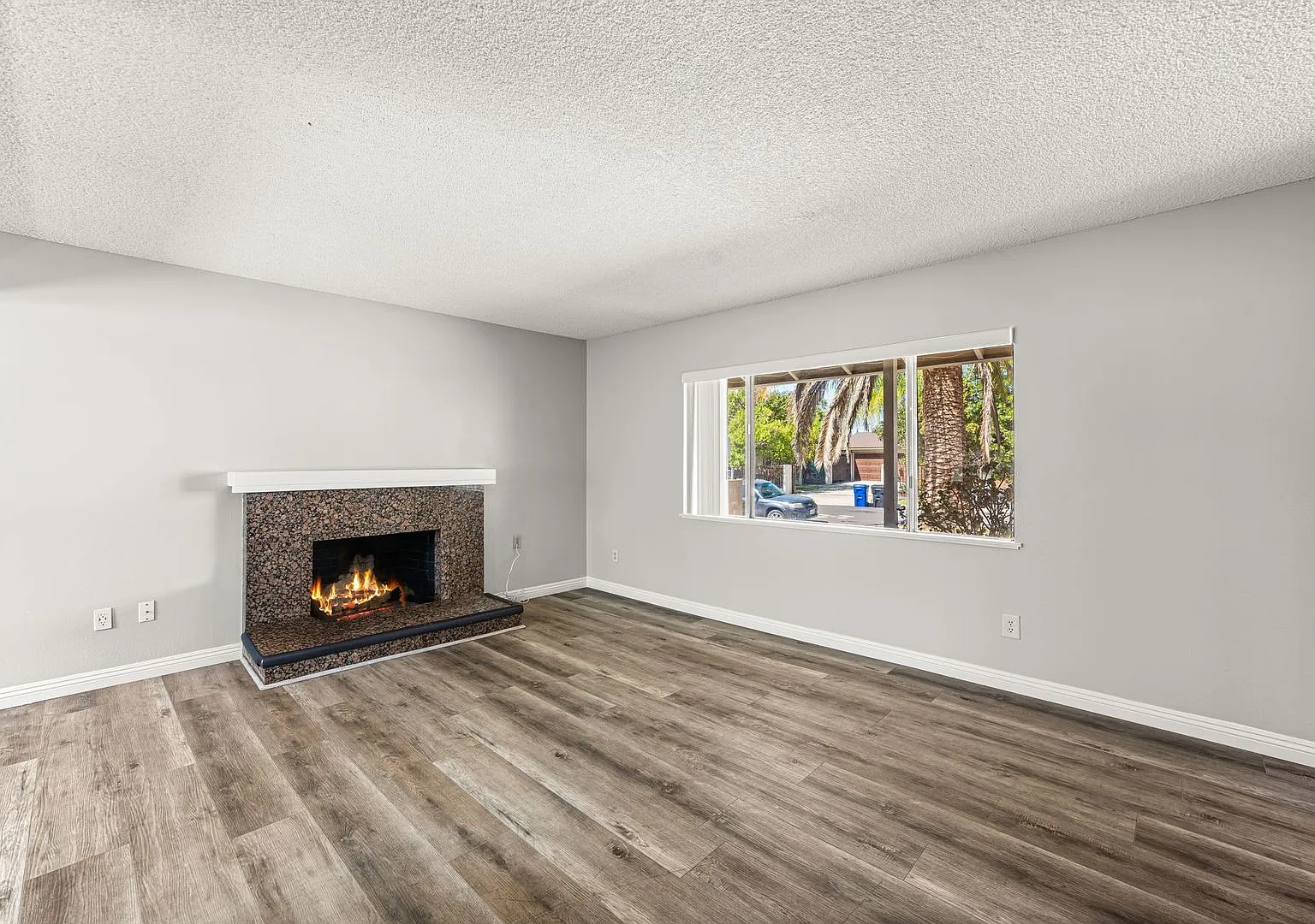 Single Family Home — Photo 4