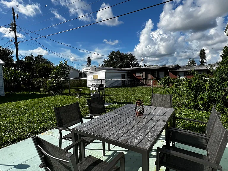8186 Agress Ave — Photo 13