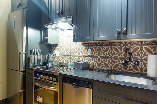 Rented by BRICK & GALO REALTY CORP | media 20