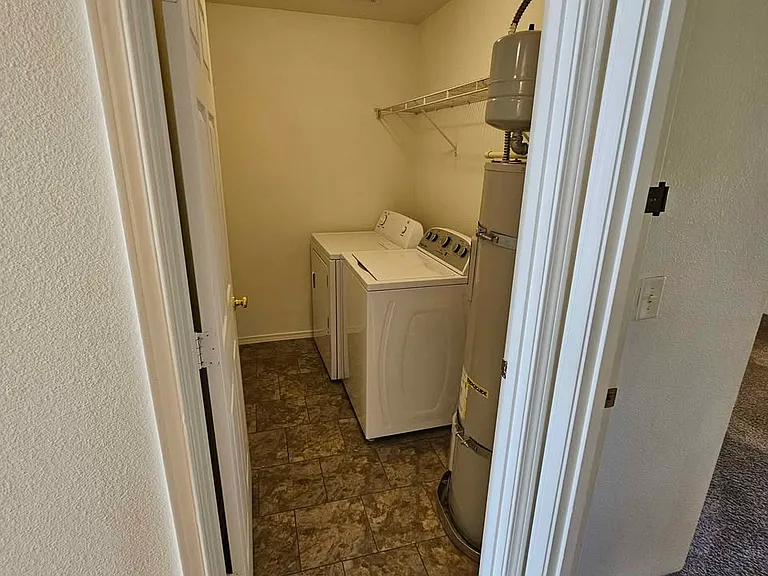 1843 SW Hungry Hill Dr — Photo 14