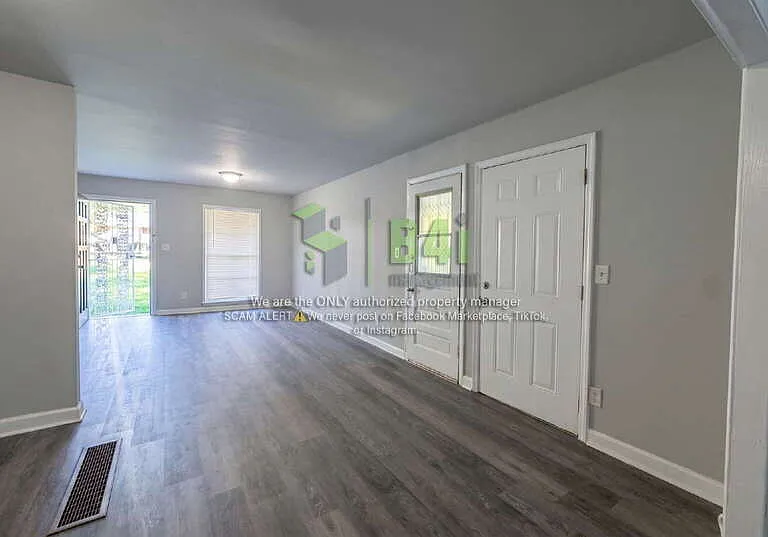 451 Fairlock Ln NW — Photo 5