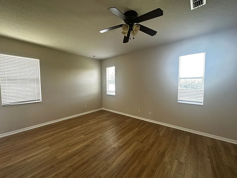 1904 Candlenut Cir — Photo 17