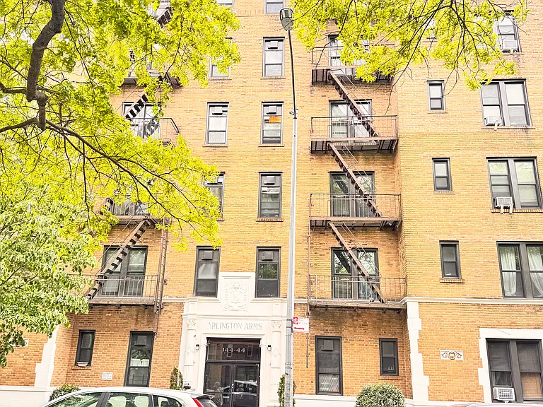 14444 Sanford Ave #4G — Photo 1