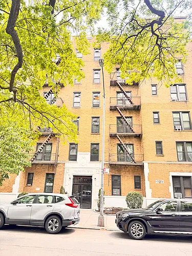14444 Sanford Ave #6C Photo 1