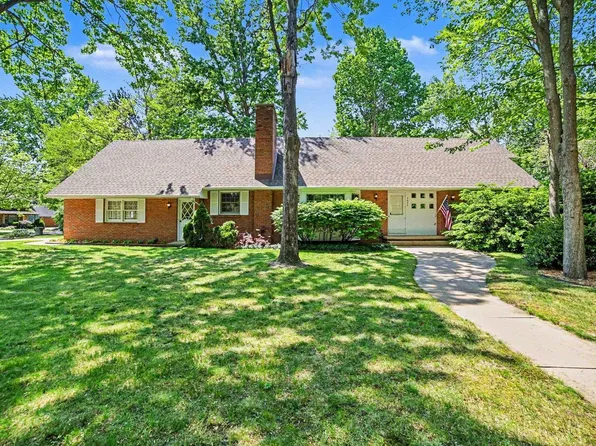 5609 Evergreen St, Midland, MI 48642