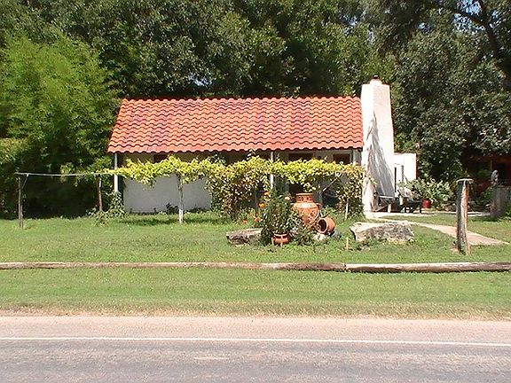 3rd image of 401 S Nueces St