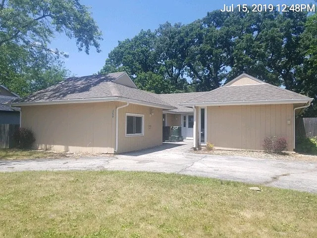3208 Charlemagne Ave photo 1