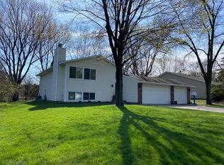 3430 Dale St N, Shoreview, MN 55126