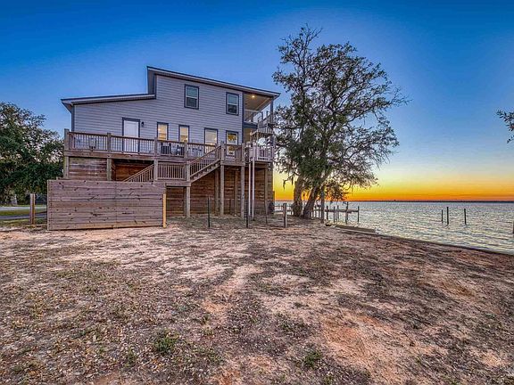 4th image of 305 S Garcon Point Rd