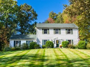 1 Brookside Cir, Wilbraham, MA 01095