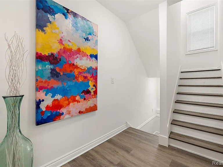 2080 Gladstone St #1 — Photo 28