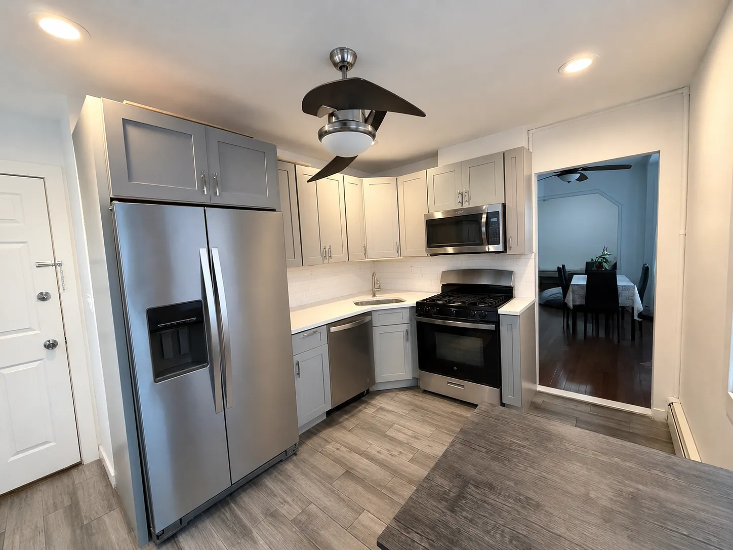 3 bed, $2,500 — Photo 3