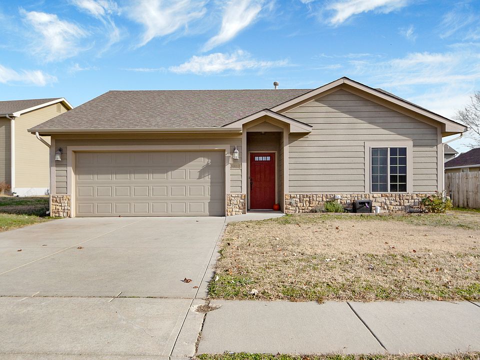 1st image of 913 Dagen Ln