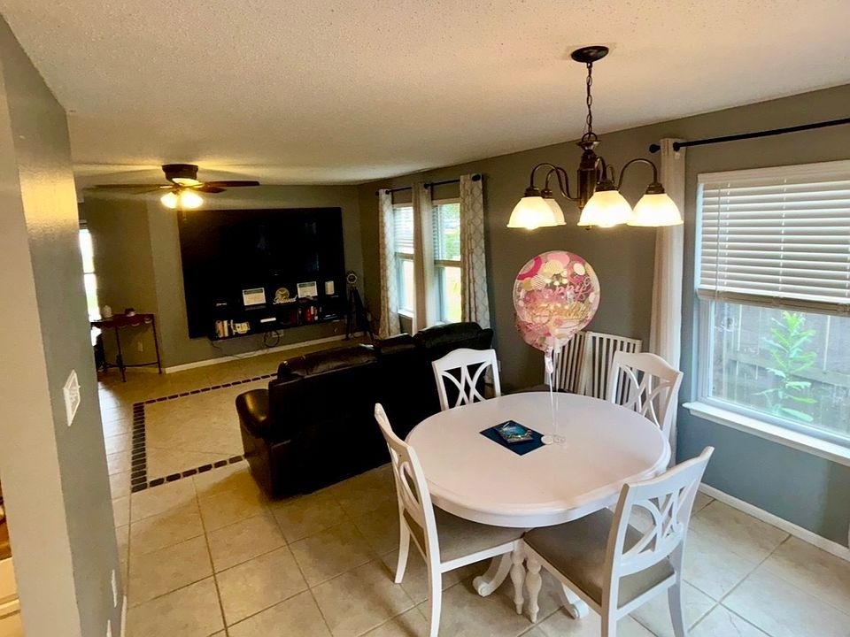 2nd image of 14671 Fawn Hollow Ln