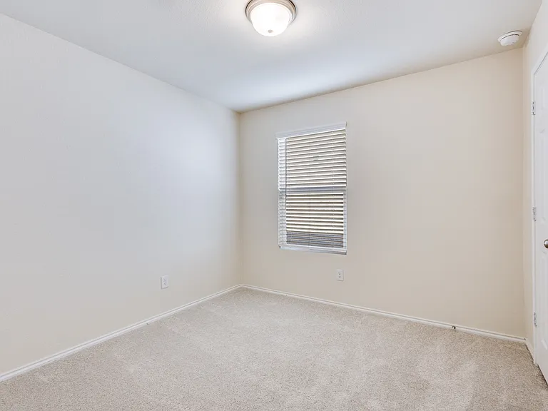 843 Ozark Path — Photo 6