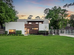 8317 Hunters Creek Dr, Houston, TX 77024