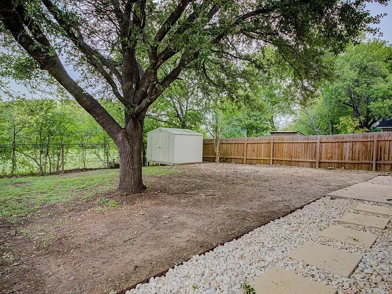 12208 Farnish Cv — Photo 13