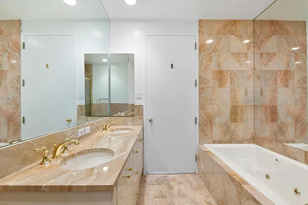 Rented by Trump International Realty | media 15