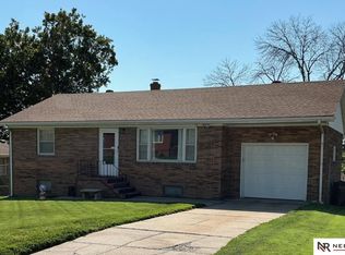 804 N 5th St, Bellevue, NE 68005