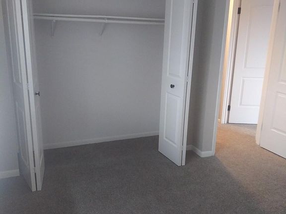 3rd image of 6704 Echo Ln APT 4