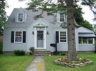 2 York Rd, Albany, NY 12203