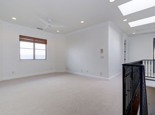 2611 Palm Ave, Manhattan Beach, CA 90266