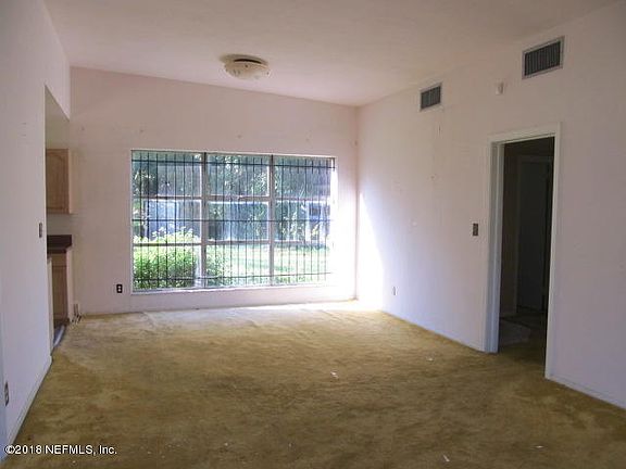 3rd image of 6926 Lagney Cir
