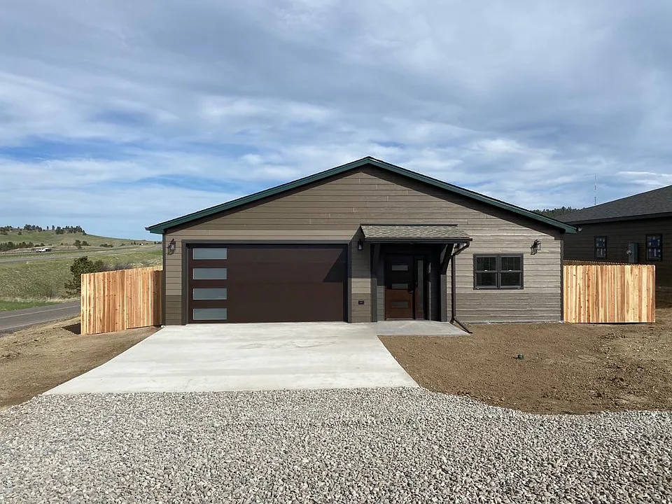 1223 Artistic Dr