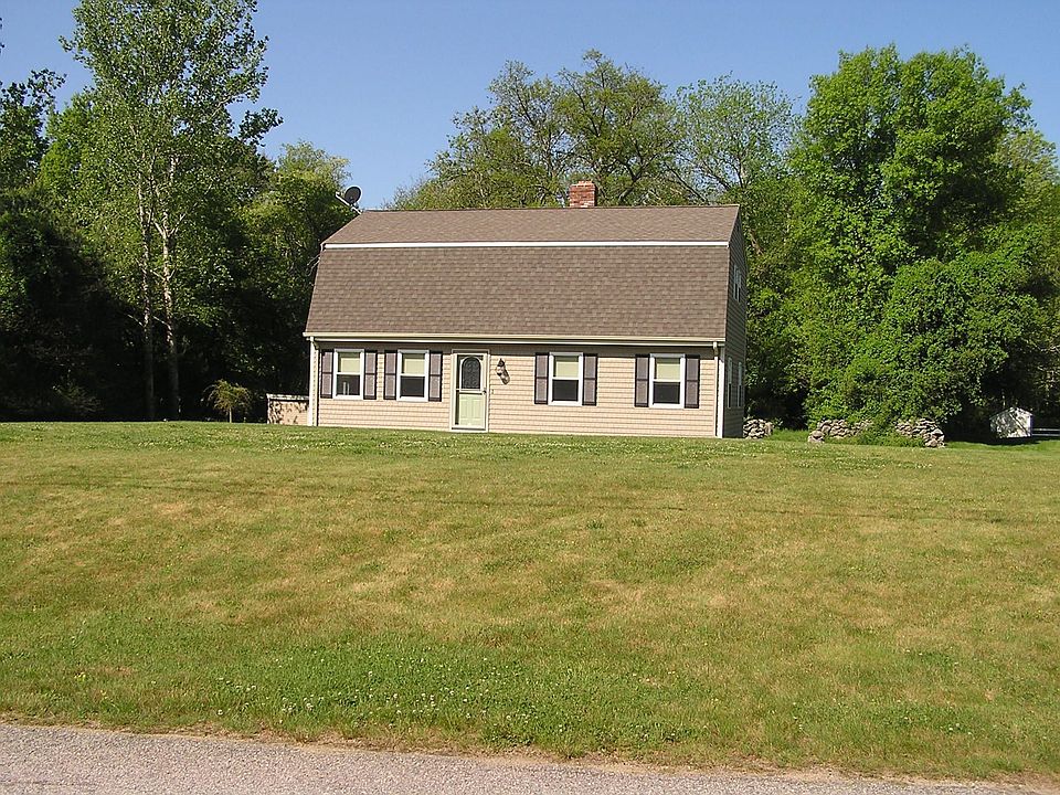 2nd image of 4 Katie Dr