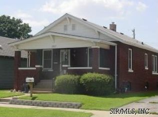 911 Lee St, Madison, IL 62060