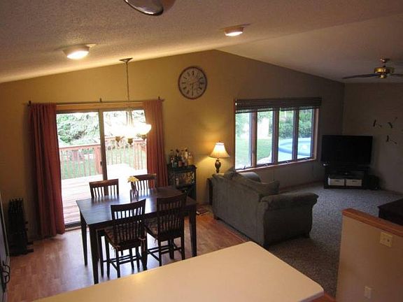Living Room/Dining Room