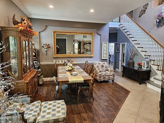 4th image of 5527 Brettonwood Ct