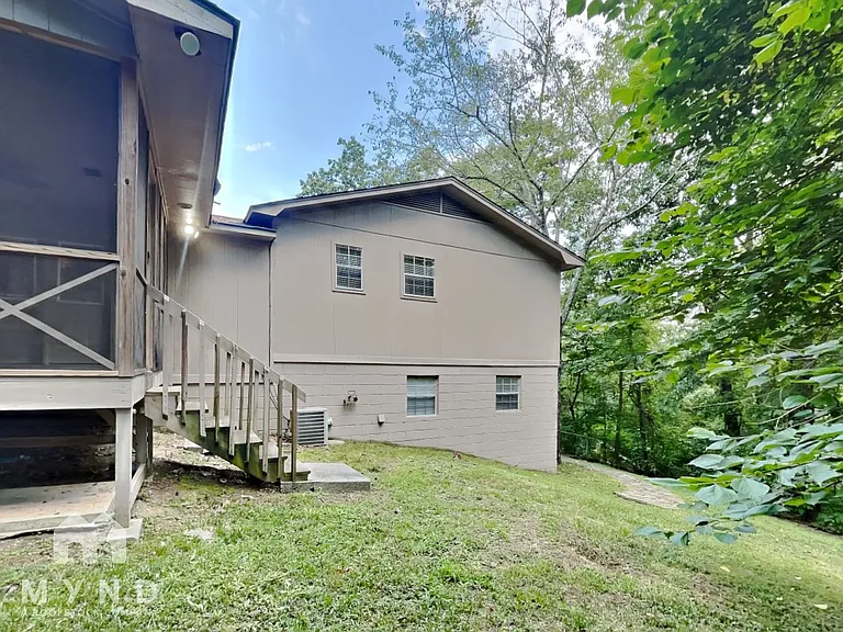 5190 Roger Dr — Photo 20