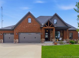812 Dani Ann Way, Jeffersonville, IN