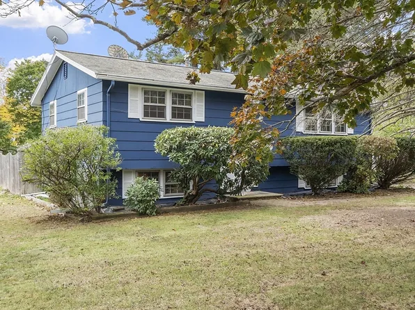 42 Old Bolton Rd, Hudson, MA 01749