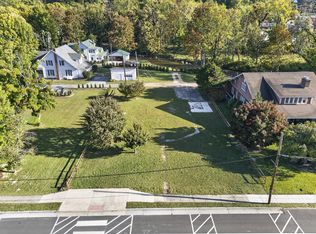 215 E Laurel Ave, Damascus, VA 24236