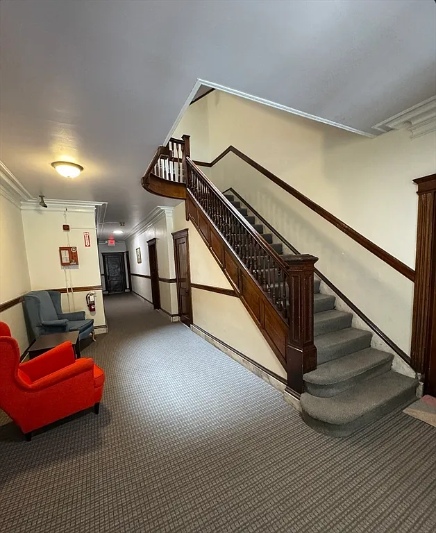 Building Photo - 87 Gordon St #8