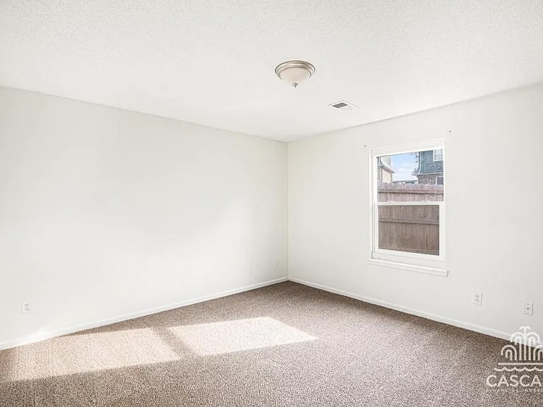 639 N Queen Ridge Ct — Photo 8