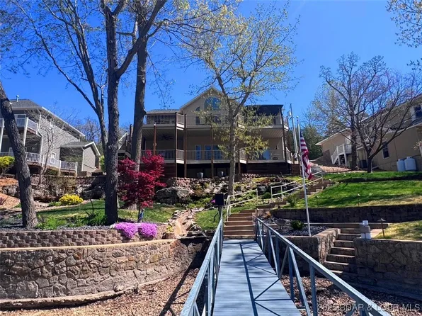 10 Blue Heron Ct, Camdenton, MO 65020