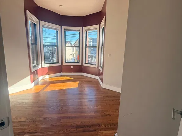739 Garfield Ave Unit 2B, Jersey City, NJ 07305