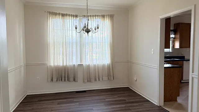 1006 Alandale Dr — Photo 5