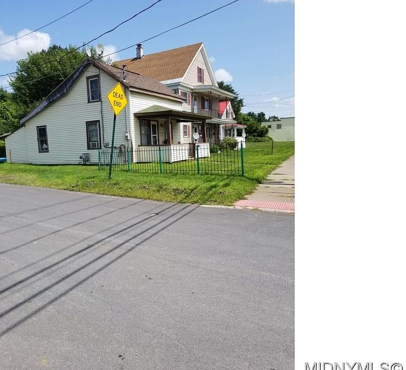 2nd image of 1101 E Dominick St