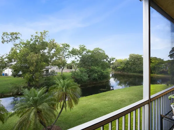 6870 Royal Palm Blvd #209M, Margate, FL 33063