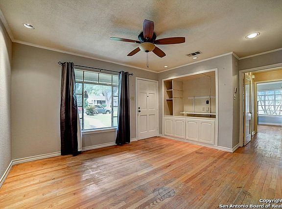 4th image of 114 NORFOLK PL