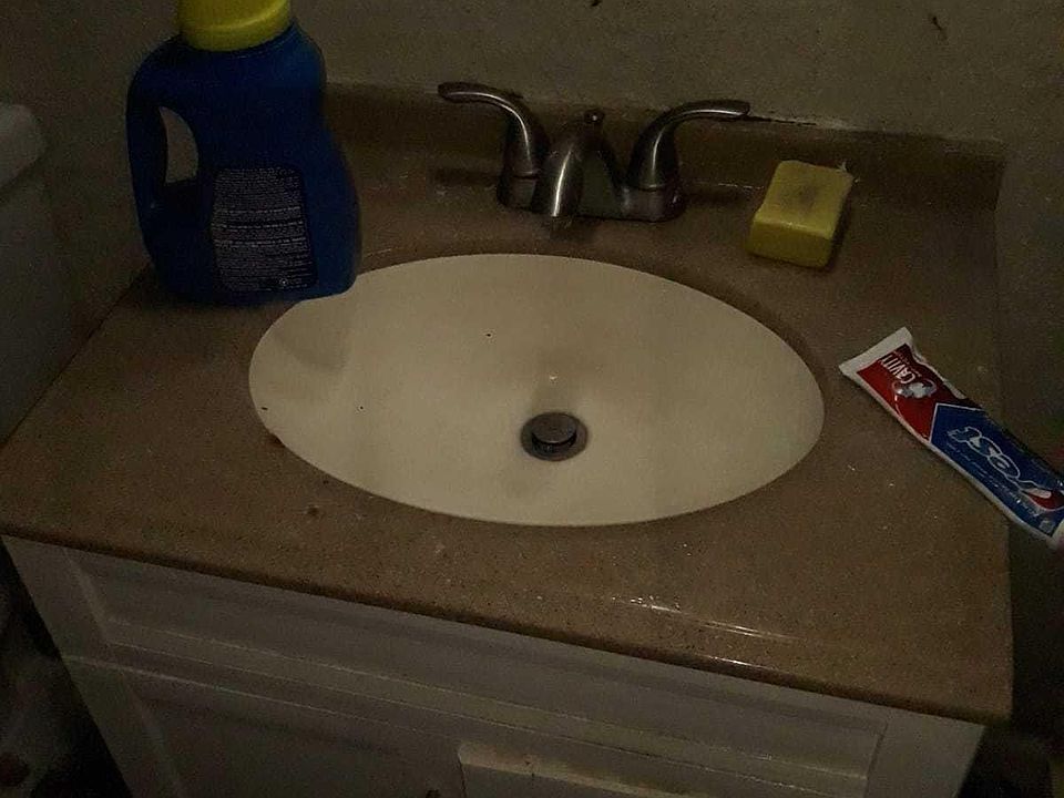 2nd image of 3270 Broadway Ave